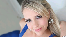 Welcome beautiful Mia Malkova